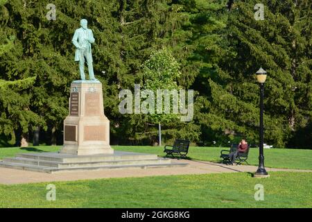 Ulysses S Grant Statue zeigt ihn in Zivilkleidung in Galena, Illinois. Stockfoto