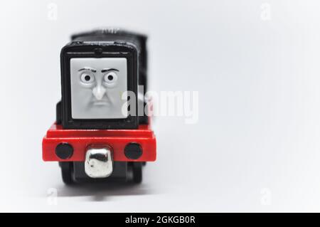 Druckguss-Modell von Diesel von Thomas die Tank Engine-Serie auf weißem Hintergrund gesetzt. Stockfoto