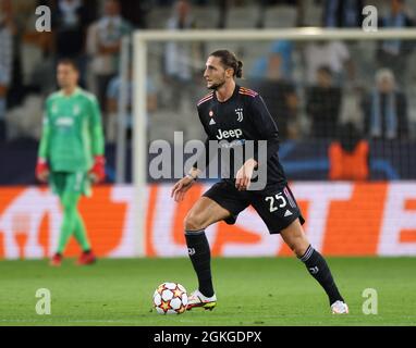 Juventus' Adrien Rabiot während des Fußballspiels der Gruppe H der UEFA Champions League zwischen Malmö FF und Juventus FC im Malmö New Stadium am 14. September 2021.Foto: Andreas Hillergren / TT / Code 10600 *** SCHWEDEN AUS *** Stockfoto