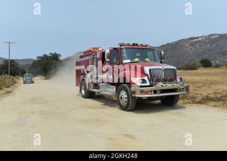 Feuerbürstenanlage im San Diego County als Reaktion auf einen Aufflammen bei Valley Fire östlich von San Diego. Stockfoto