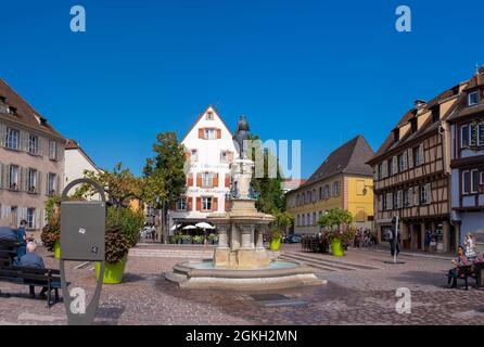 Colmar, Frankreich - 09 06 2021: Le Roesselmann. Das Bistro Lavandieres Stockfoto