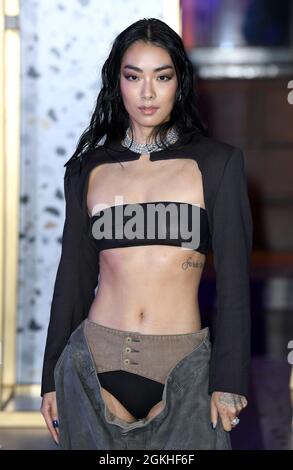 REDAKTIONELLE VERWENDUNG NUR 14. September 2021, London, Großbritannien Rina Sawayama bei der Royal Academy Summer Preview Party 2021. Quelle: Doug Peters/EMPICS/Alamy Live News Stockfoto