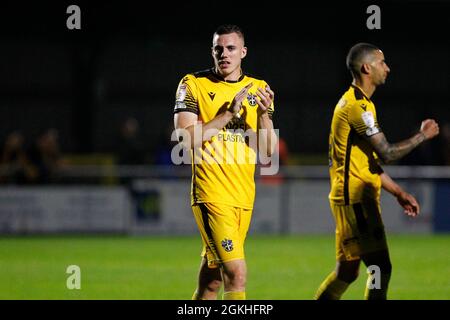 Sutton, Großbritannien. September 2021. Matchsieger Ben Goodliffe von Sutton United beim Spiel der EFL Sky Bet League 2 zwischen Sutton United und Hartlepool United am 14. September 2021 in der Gander Green Lane, Sutton, England. Foto von Carlton Myrie. Nur zur redaktionellen Verwendung, Lizenz für kommerzielle Nutzung erforderlich. Keine Verwendung bei Wetten, Spielen oder Veröffentlichungen einzelner Clubs/Vereine/Spieler. Kredit: UK Sports Pics Ltd/Alamy Live Nachrichten Stockfoto