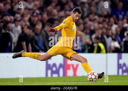 Zenit St. Petersburgs Torwart Stanislav Kritsyuk beim UEFA Champions League-Spiel der Gruppe H in Stamford Bridge, London. Bilddatum: Dienstag, 14. September 2021. Stockfoto