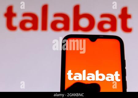 Brasilien. September 2021. In dieser Fotobilder ist das Talabat-Logo auf einem Smartphone und im Hintergrund zu sehen. (Foto von Rafael Henrique/SOPA Images/Sipa USA) Quelle: SIPA USA/Alamy Live News Stockfoto