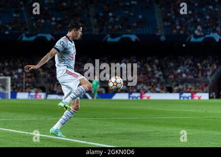 SPANIEN, FUSSBALL, CHAMPIONS LEAGUE, FC BARCELONA GEGEN FC BAYERN MÜNCHEN. FC Bayern München (9) Robert Lewandowski beim Champions-League-Gruppenspiel zwischen dem FC Barcelona und dem FC Bayern München am 14. September 2021 im Camp Nou, Barcelona, Spanien. © Joan Gosa 2021 Stockfoto