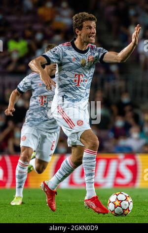 SPANIEN, FUSSBALL, CHAMPIONS LEAGUE, FC BARCELONA GEGEN FC BAYERN MÜNCHEN. FC Bayern München (25) Thomas Müller reagiert am 14. September 2021 während des Champions-League-Gruppenspiel zwischen dem FC Barcelona und dem FC Bayern München im Camp Nou, Barcelona, Spanien. © Joan Gosa 2021 Stockfoto