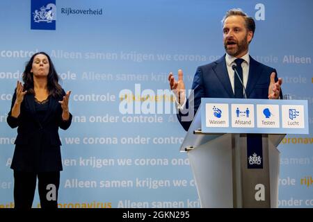 Der scheidende niederländische Minister für Gesundheit, Wohlfahrt und Sport (CDA) Hugo de Jonge nahm am 14. September 2021 an einer Pressekonferenz zur Lockerung der COVID-19-Gesundheitsmaßnahmen in Den Haag Teil. Foto von Robin Utrecht/ABACAPRES.COM Stockfoto