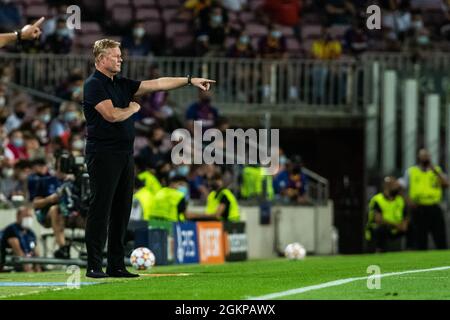 Ronald Koeman, Cheftrainer des FC Barcelona, Gesten während der UEFA Champions League, Fußballspiel zwischen dem FC Barcelona und Bayern München im Camp Nou Stadion am 14. September 2021, in Barcelona, Spanien - Foto Marc Gonzalez Aloma / Spanien DPPI / DPPI Stockfoto