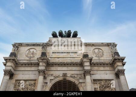 Siegestor (Siegestor) - München, Bayern, Deutschland Stockfoto