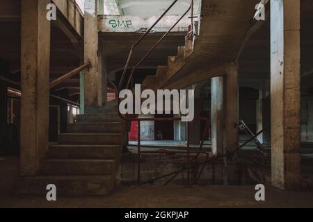 Eine alte Mühle, ein altes Lager für landwirtschaftliche Produkte wie Getreide und Saatgut Stockfoto