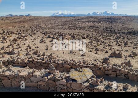 Aussichtspunkt auf Vulkane im Reserva Nacional Salinas y Aguada Blanca Reservat, Peru Stockfoto