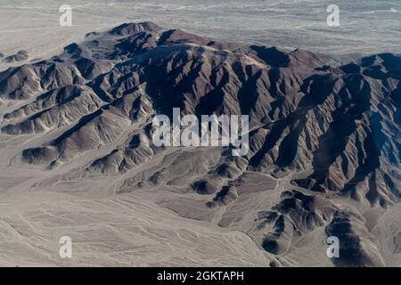 Luftaufnahme einer Wüste in der Nähe von Nazca, Peru. Stockfoto