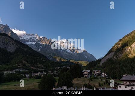 Das Aostatal ist eine Region im Nordwesten Italiens an der Grenze zu Frankreich und der Schweiz. In den westlichen Alpen gelegen, ist es bekannt für die Stockfoto