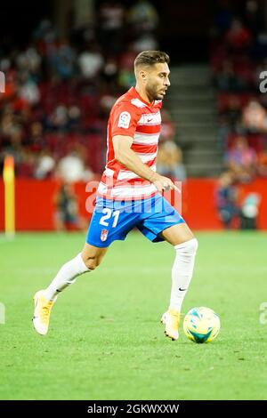 Granada, Spanien. August 2021. Ruben Rochina in Aktion während des La Liga Santander Spiels zwischen Granada CF und Real Betis im Nuevo Los Carmenes Stadion (Endstand; Granada CF 1:2 Real Betis). Kredit: SOPA Images Limited/Alamy Live Nachrichten Stockfoto