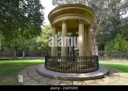 Guernica, Spanien - 11. September 2021: Das historische Denkmal „Baum von Guernica“ vor der Versammlungshalle der Casa de Juntas in Guernica, Baskenland Stockfoto