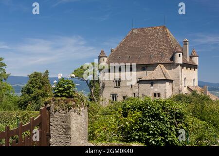 FRANKREICH HAUTE-SAVOIE (74) YVOIRE, SCHLOSS VON YVOIRE AM GENFER SEE Stockfoto