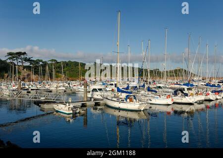 FRANCE.BRITTANY.COTES D'ARMOR(22) TREBEURDEN.DIE ROSAFARBENE GRANITKÜSTE.(BILD NICHT FÜR KALENDER ODER POSTKARTE VERFÜGBAR) Stockfoto