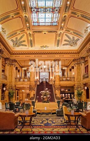 The Jefferson Hotel - Blick auf die Lobby des Jefferson Hotels, einem Luxushotel in Richmond, Virginia, wurde 1895 eröffnet. Im Jahr 1969 war es so Stockfoto