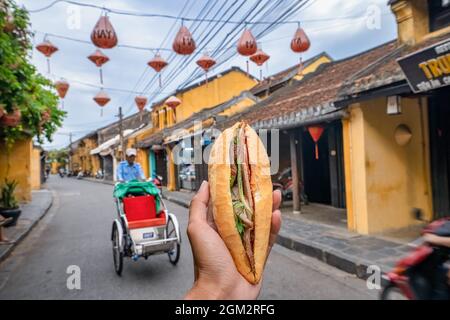 Banh mi Phuong ist als das beste Brot der Welt bekannt - vietnamesisches Sandwich - vietnamesisches Essen Stockfoto