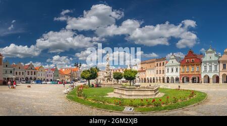 Hauptplatz telc - Zacharias von Hradec Platz mit der Marienpest Säule in Telc, Tschechische republik Stockfoto