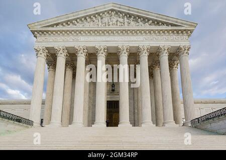 SCOTUS Equal Justice DC - Oberster Gerichtshof der Vereinigten Staaten in Washington DC. Das höchste Bundesgericht der Vereinigten Staaten mit seinem neoklassischen ar Stockfoto