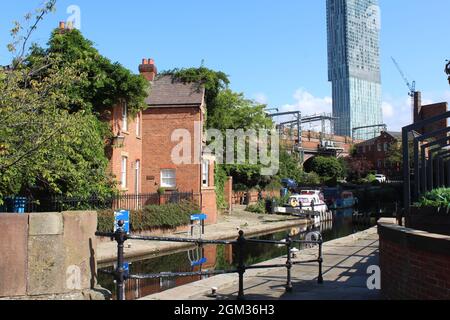 Blick auf das Hilton Hotel von Castlefield, Manchester. Stockfoto