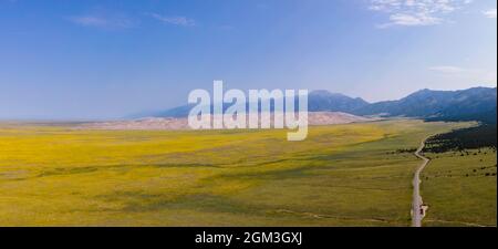 Luftaufnahme des Great Sand Dunes National Park in der Nähe von Alamosa, Colorado, USA. Stockfoto