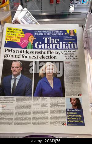 „die RÜCKSICHTSLOSE Umbildung DES PM legt den Boden für die nächsten Wahlen fest“, titelte Boris Johnson , Dominic Raab, Liz Truss Guardian, 16. September London, Großbritannien Stockfoto