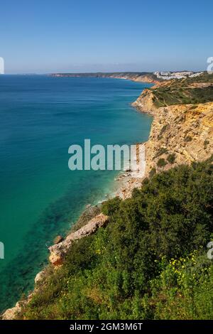 Boca do Rio Strand, in der Nähe von Salema Dorf, Algarve, Portugal. Stockfoto