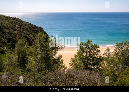 Boca do Rio Strand, in der Nähe von Salema Dorf, Algarve, Portugal. Stockfoto