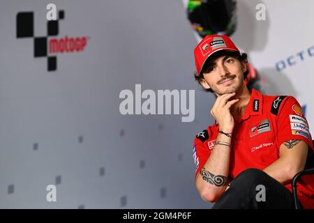 Misano Adriatico Rn, Italien. September 2021. Pressekonferenz zum MotoGP Octo Grand Prix di San Marino e della Riviera di Rimini auf der Rennstrecke von Misano, Misano Adriatico RN, Italia, 16. September 2021 in Bild: Bagnaia Rueda de prensa del Gran Premio Octo de San Marino e della Riviera di Rimin de MotoGP en el Circuito de Misano, Misano Adriatico RN, Italia, 16 de Septiembre de 2021 POOL/ MotoGP.com/Cordon die Pressebilder sind nur für redaktionelle Zwecke bestimmt. Obligatorischer Kredit: © motogp.com Kredit: CORDON PRESS/Alamy Live News Stockfoto