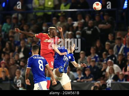 Leicester, Gbr. September 2021. Victor Osimhen aus Neapel schießt bei Leicester City gegen Napoli, UEFA Europa League Fußballspiel, King Power Stadion, Leicester, UK-16 September 2021 Credit: Michael Zemanek/Alamy Live News Stockfoto