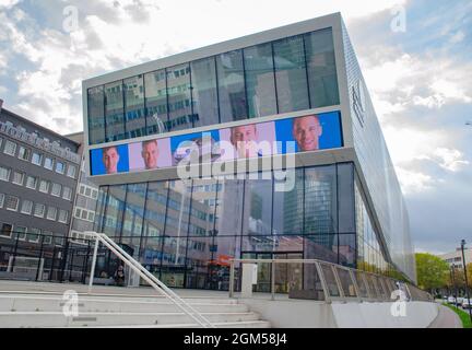 Dortmund September 2021: Das Deutsche Fußballmuseum wurde am 23. Oktober 2015 als nationales Fußballmuseum des Deutschen Fußballverbands eröffnet Stockfoto