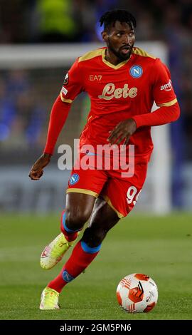 Leicester, Großbritannien. September 2021. Andre-Frank Zambo Anguissa von Neapel während des Spiels der UEFA Europa League im King Power Stadium, Leicester. Bildnachweis sollte lauten: Darren Staples/Sportimage Credit: Sportimage/Alamy Live News Stockfoto