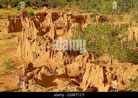 Fantastische Landschaft von Lalu oder Thailands Canyon, ein Naturphänomen im Ta Phraya Nationalpark, Provinz Sa Kaeo, Thailand Stockfoto