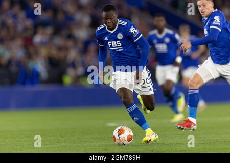 Leicester City Stürmer Patson Daka (29) am Ball während des Europa League-Spiels zwischen Leicester City und Napoli im King Power Stadium, Leicester, England am 16. September 2021. Foto John Mallett / ProSportsImages / DPPI Stockfoto