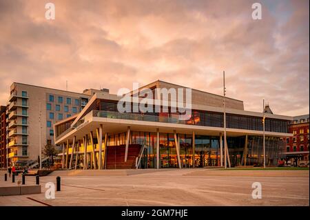 HELSINGBORG, SCHWEDEN - 07. SEPTEMBER 2021: Das seau Konferenzzentrum und Hotel im Stadtzentrum am Hafen. Stockfoto