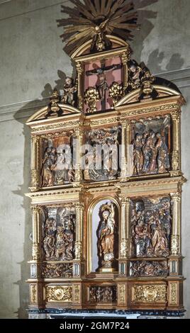 RETABLO DEL ROSER, PARROQUIA DE SANT VICENÇ. IGLESIA DE SARRIA, BARCELONA. Autor: AGUSTI PUJOL. Stockfoto