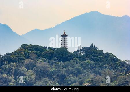 Blick auf Ci En Pagode in der Nähe von Sonne-Mond-See in Nantou, Taiwan Stockfoto