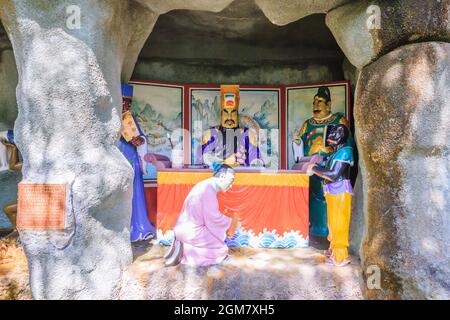 GENTING HIGHLANDS, MALAYSIA - APRIL 16,2017: Höllenstatue des Chin Swee Caves Temple, Genting Highland, Malaysia. - der Chin Swee Caves Tempel ist situat Stockfoto