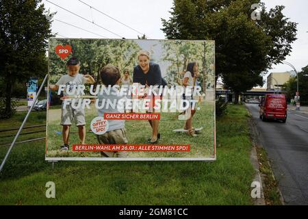 Franziska Giffey (SPD) - Wahlplakate zu den Bundestagswahlen 2021, Berlin-Prenzlauer Berg (nur für redaktionelle Verwendung. Keine Werbung. Reference Stockfoto