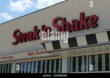 Tyler, TX - 15. Mai 2019: Abandoned Steak n Shake Restaurant am University Blvd in Tyler TX Stockfoto