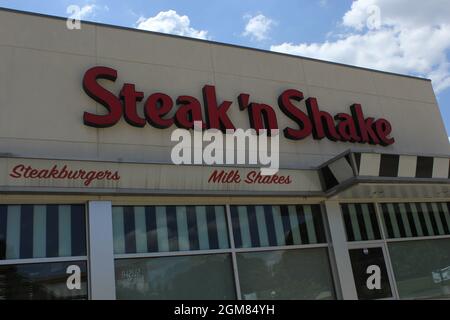 Tyler, TX - 15. Mai 2019: Abandoned Steak n Shake Restaurant am University Blvd in Tyler TX Stockfoto