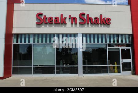 Tyler, TX - 15. Mai 2019: Abandoned Steak n Shake Restaurant am University Blvd in Tyler TX Stockfoto