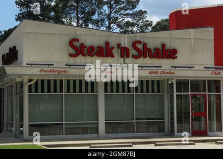 Tyler, TX - 15. Mai 2019: Abandoned Steak n Shake Restaurant am University Blvd in Tyler TX Stockfoto