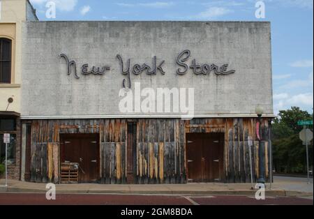 Tyler, TX : New York Store Schild auf verlassene Gebäude in der Innenstadt von Tyler, TX Stockfoto