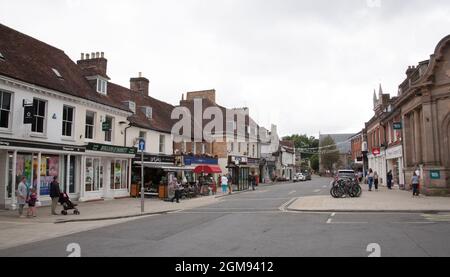 Blick auf die Straße in Wimborne, Dorset in Großbritannien Stockfoto