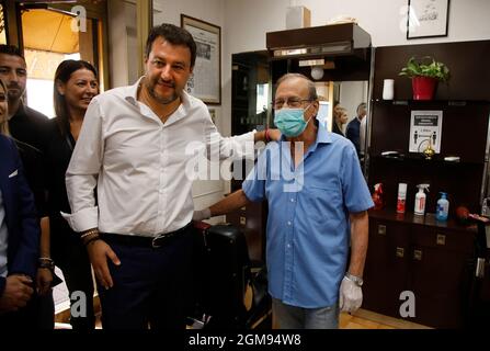 Rom, Italien. September 2021. Rom, der Sekretär der Nordliga Matteo Salvini bei einem Wahlbesuch im römischen Vorort Torre Maura. Im Bild: Matteo Salvini Kredit: Unabhängige Fotoagentur/Alamy Live News Stockfoto