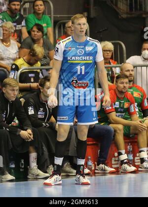 Schwedischer Handballspieler Adam Lönn TVB Stuttgart Handball Bundesliga Saison 2021-22 SC Magdeburg vs. TVB Stuttgart in der GETEC Arena Magdeburg Stockfoto